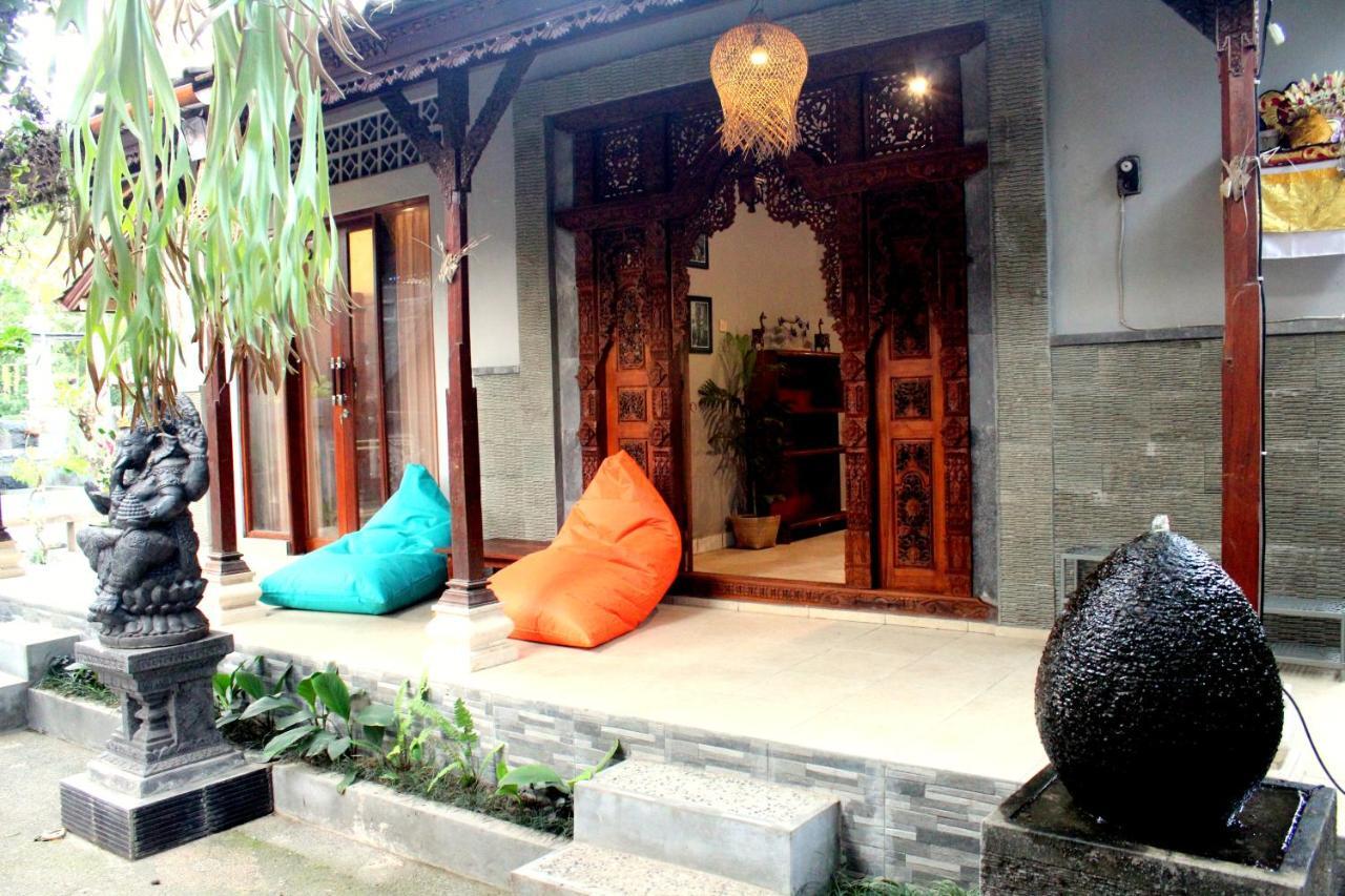 A Pousada Yasa Backpackers House Ubud Exterior foto